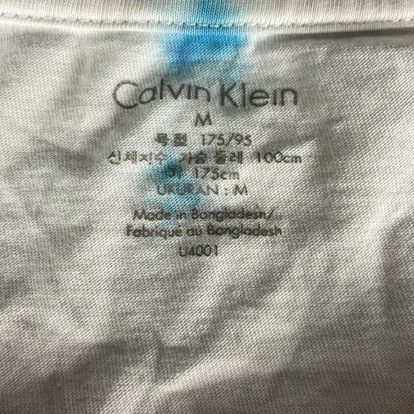 Calvin Klein White Tshirt with Tie Dye Design Wrinkle Fabric Woman’s Size Medium - Picture 6 of 6
